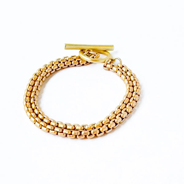 Gold double chain bracelet